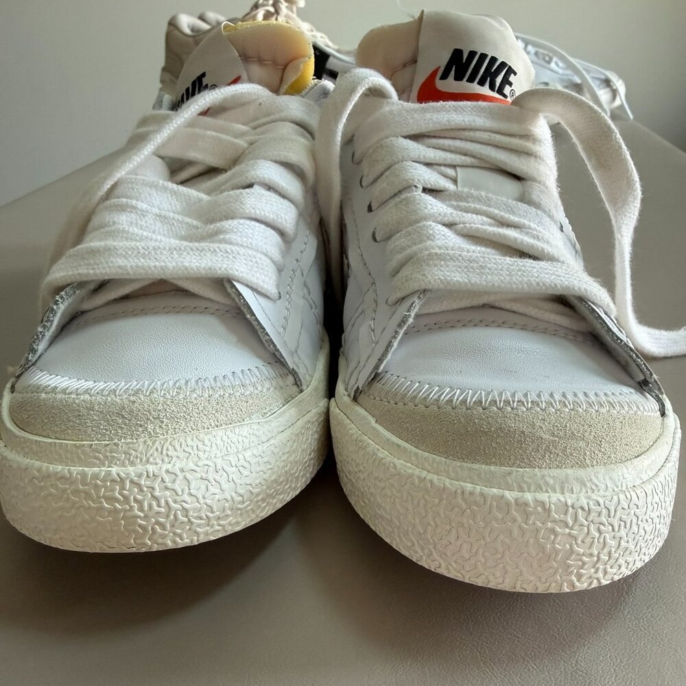 Nike White and Black Low-Top Swoosh Sneakers - Picture 7 of 7
